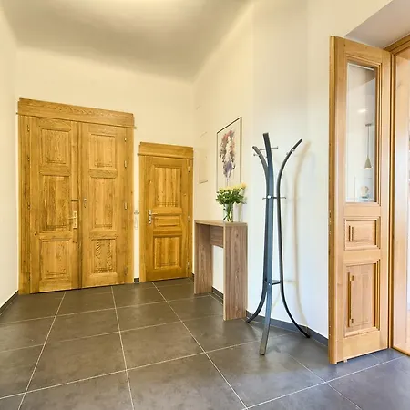 Spacious And Bright Apartment Dusni 13 Prag Exterior foto